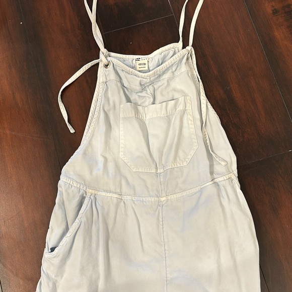 Billabong romper - Picture 2 of 3